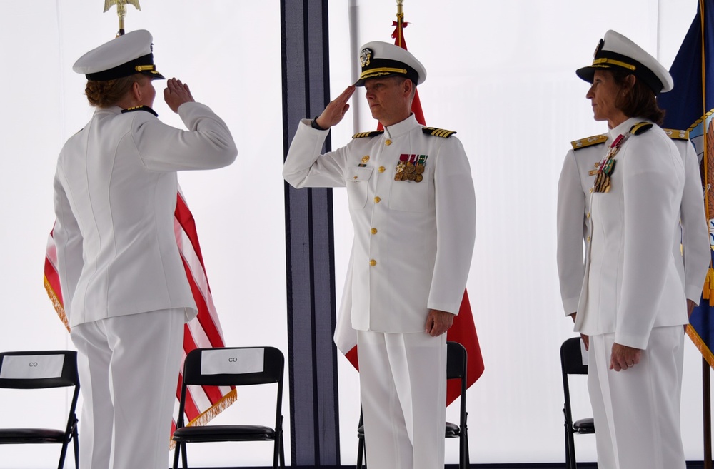 U.S. NAMRU SOUTH Holds Change of Command