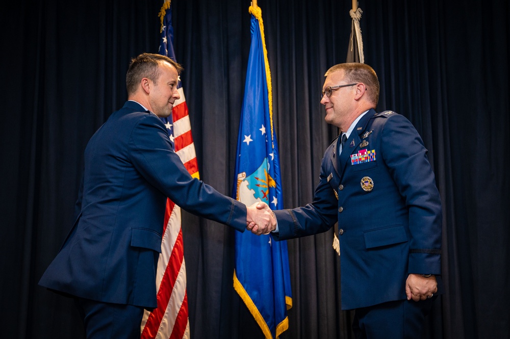 AFRL Materiel Leader and Chief bids farewell during Assumption of Leadership Ceremony