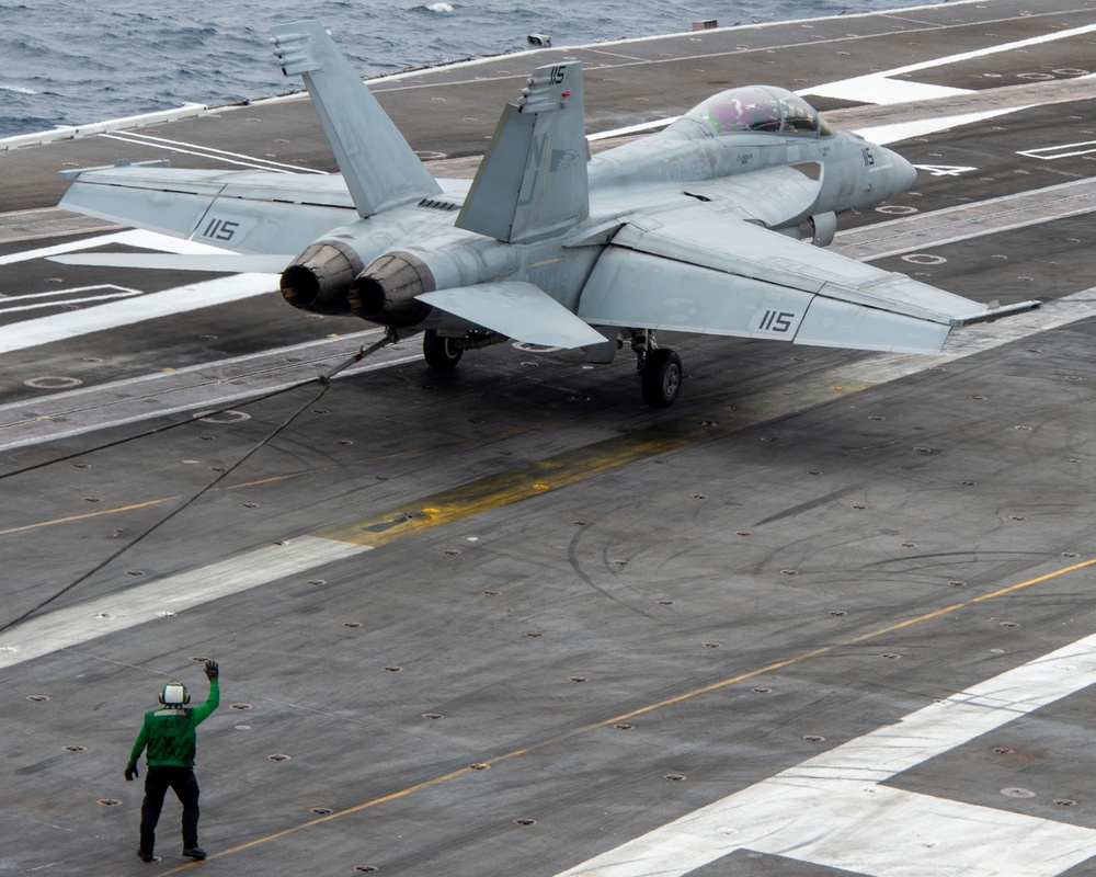 USS Carl Vinson (CVN 70) Conducts Flight Operations