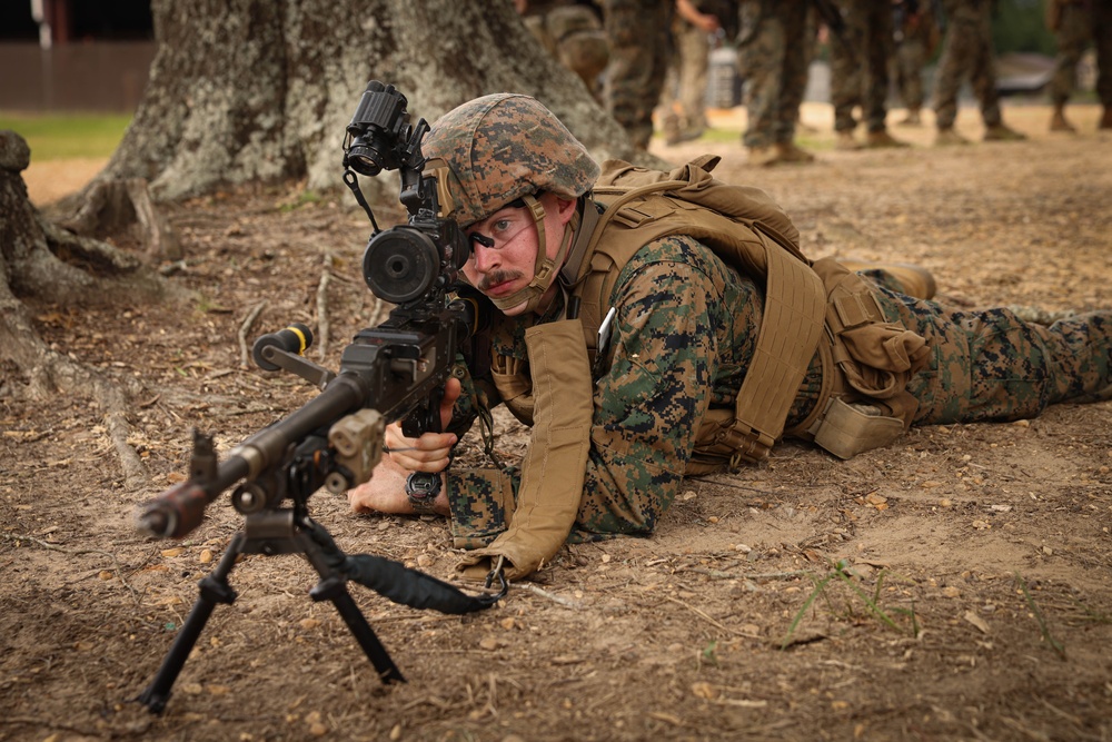 4th MARDIV Marines rehearse for simulated raid during Raven Exercise 6-23