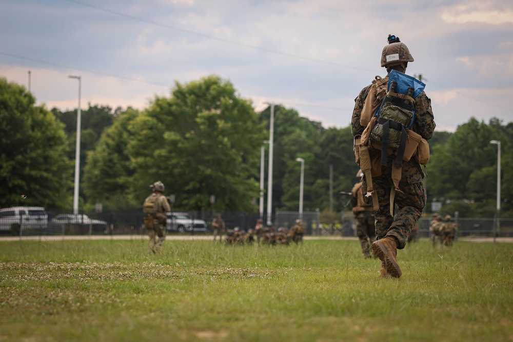 4th MARDIV Marines rehearse for simulated raid during Raven Exercise 6-23