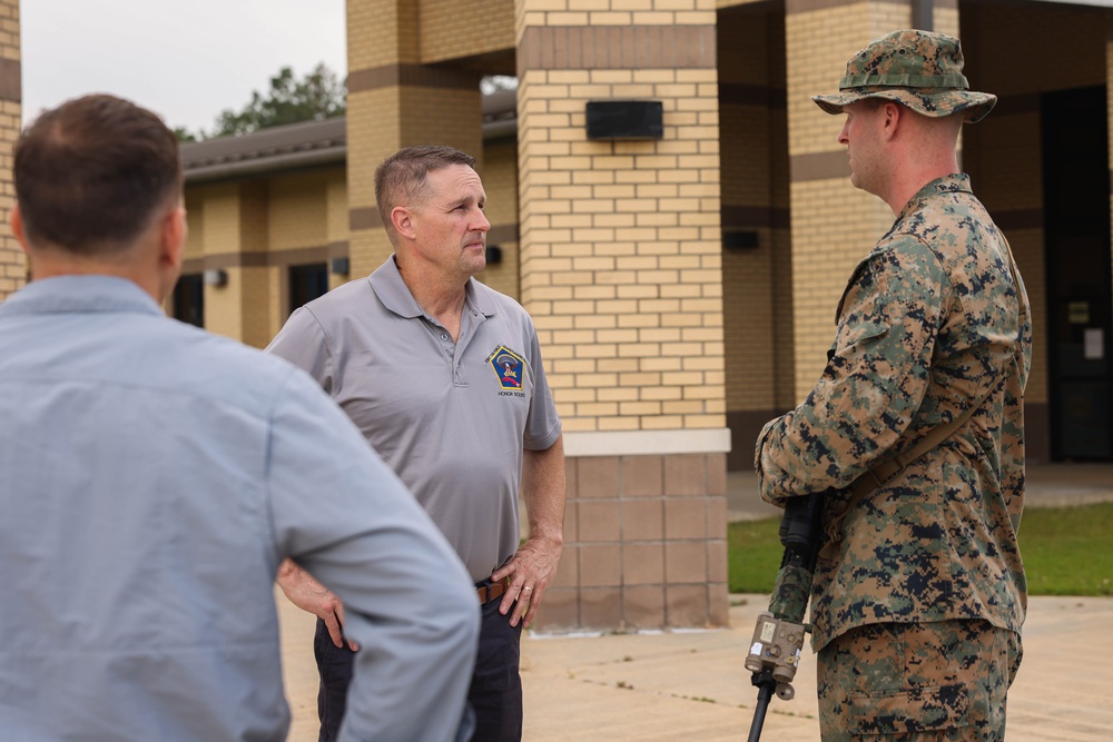 Brig. Gen. Clark visits 4th MARDIV Marines during Raven Exercise 6-23