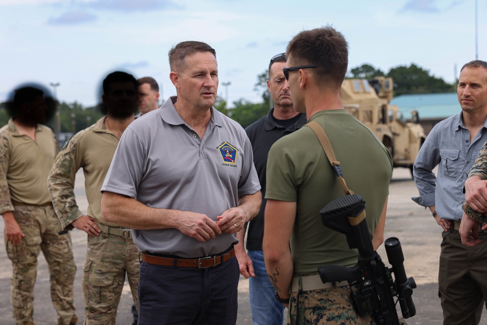 Brig. Gen. Clark visits 4th MARDIV Marines during Raven Exercise 6-23