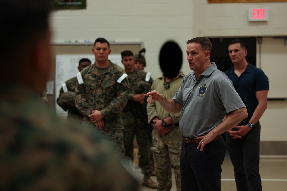 Brig. Gen. Clark visits 4th MARDIV Marines during Raven Exercise 6-23