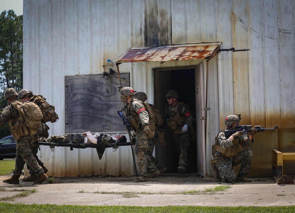 4th MARDIV Marines execute simulated raid during Raven Exercise 6-23