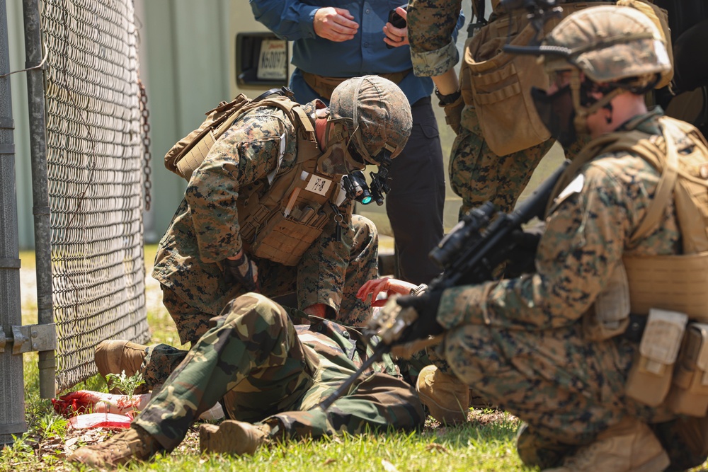 DVIDS - Images - 4th MARDIV Marines Execute Simulated Raid During Raven ...