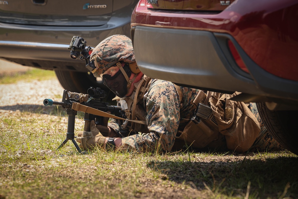 4th MARDIV Marines execute simulated raid during Raven Exercise 6-23