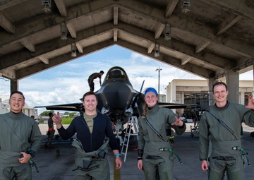 USAF F-35As demonstrate endurance and reach during Northern Edge