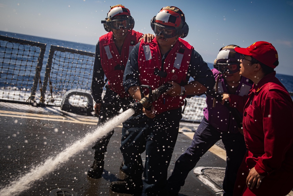 USS Carney (DDG 64) Conducts Crash and Salvage Drill