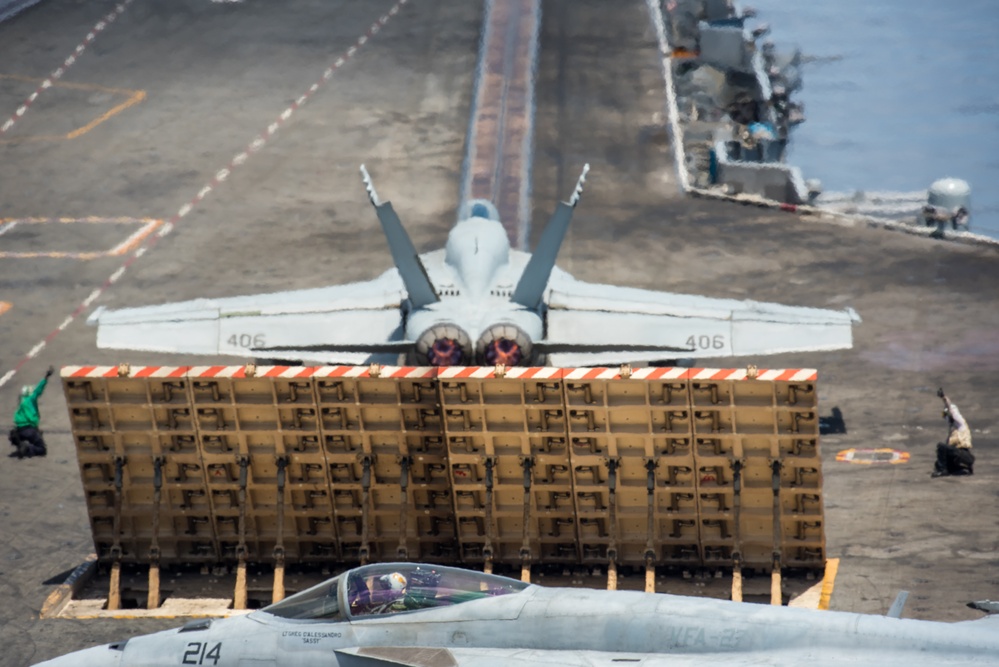 USS Ronald Reagan (CVN 76) conducts flight operations