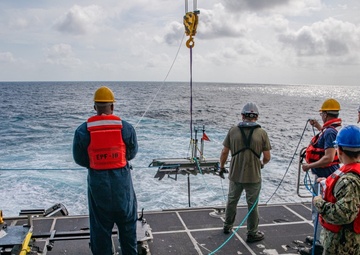USNS BURLINGTON HOSTS LAUNCH OF UNMANNED SURFACE VEHICLE