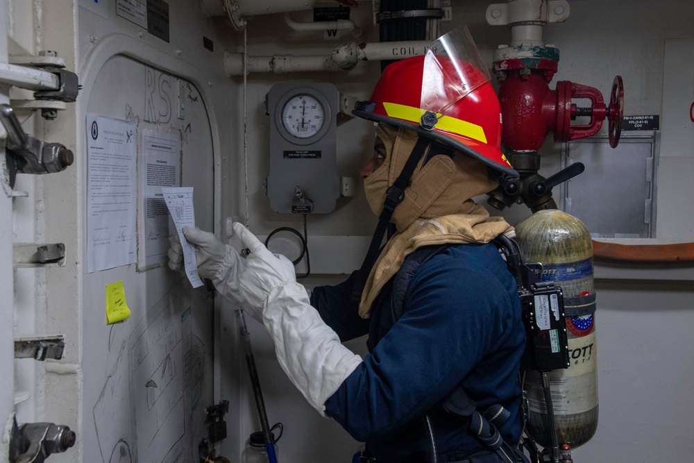 USS America (LHA 6) Conducts Damage Control Drill