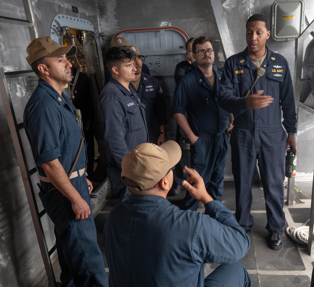 USS Canberra (LCS 30) Transits to Pearl Harbor