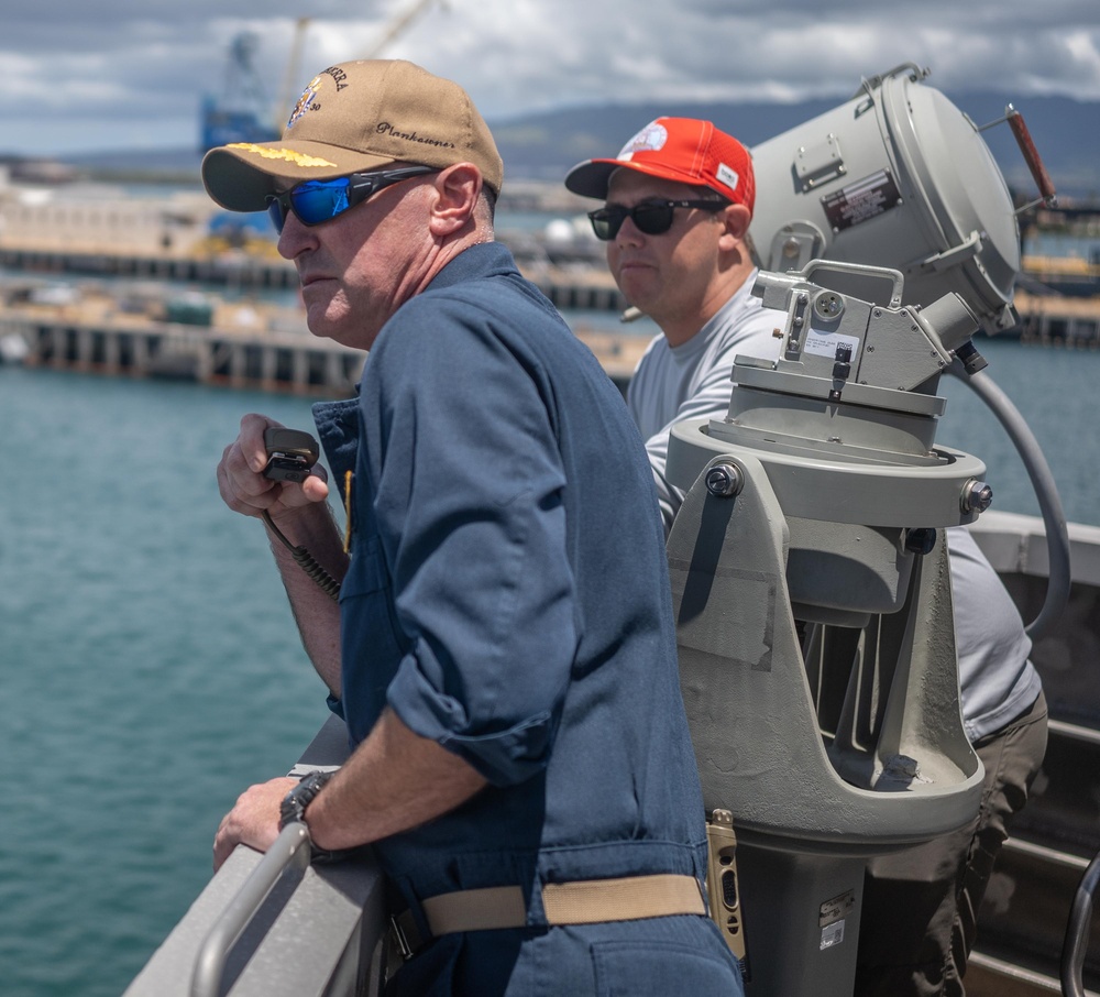 USS Canberra (LCS 30) Visits Joint Base Pearl Harbor