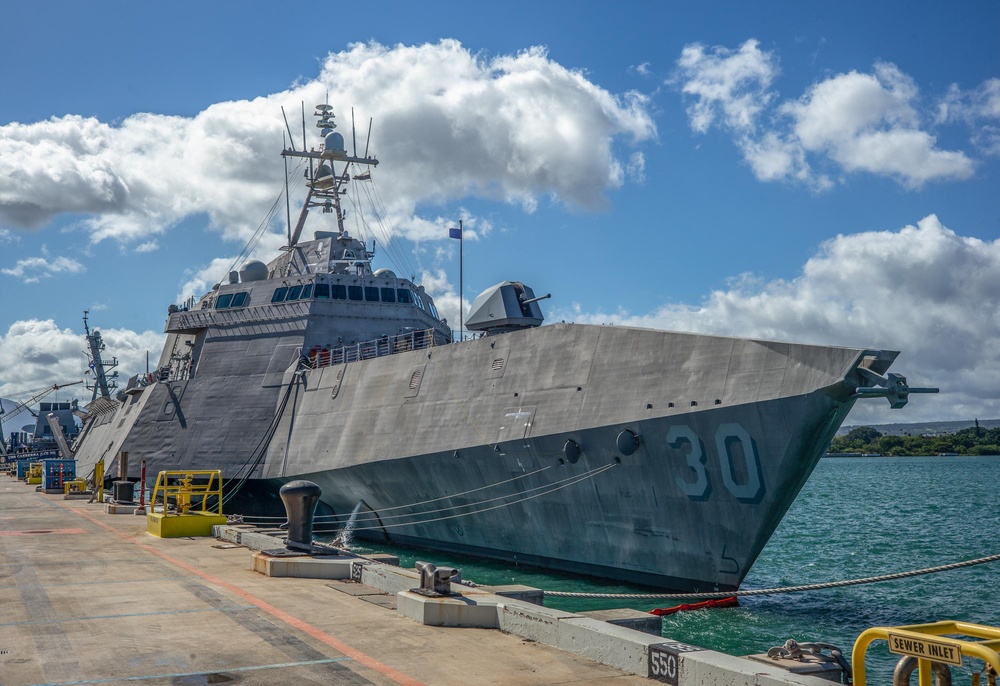 USS Canberra (LCS 30) Visits Joint Base Pearl Harbor-Hickam