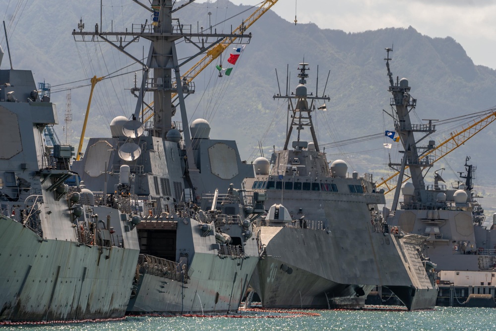 USS Canberra (LCS 30) Visits Joint Base Pearl Harbor-Hickam