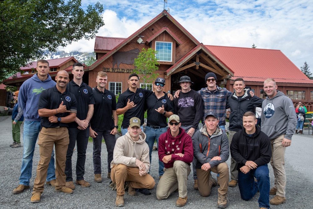 Competitors Group Photo at the Alaska Wildlife Conservation Center