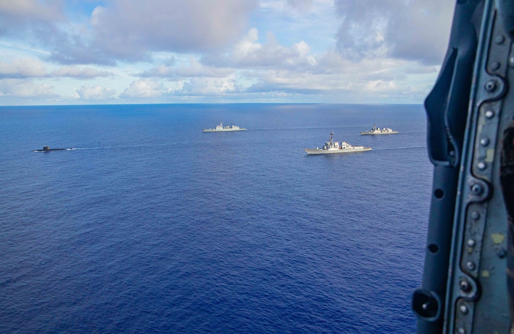 USS Howard (DDG 83) Pacific Vanguard Photoex