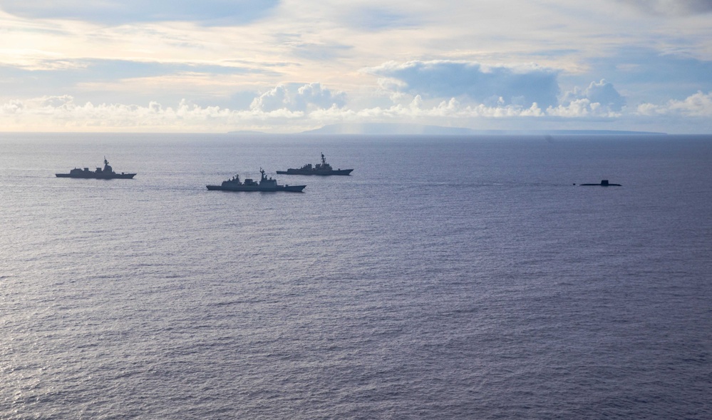 USS Howard (DDG 83) Pacific Vanguard Photoex