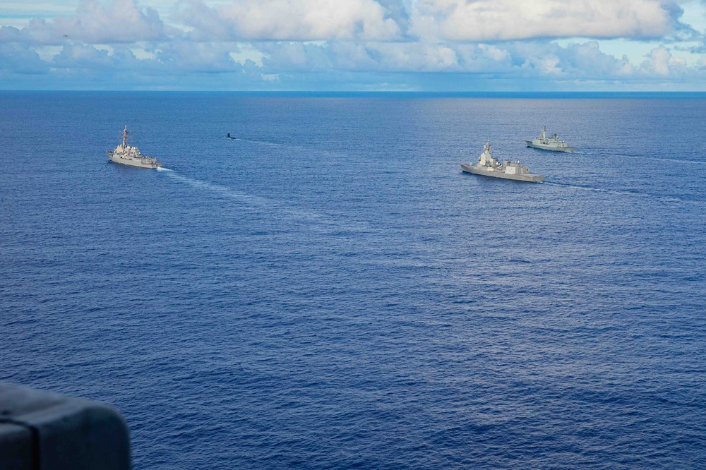 USS Howard (DDG 83) Pacific Vanguard Photoex