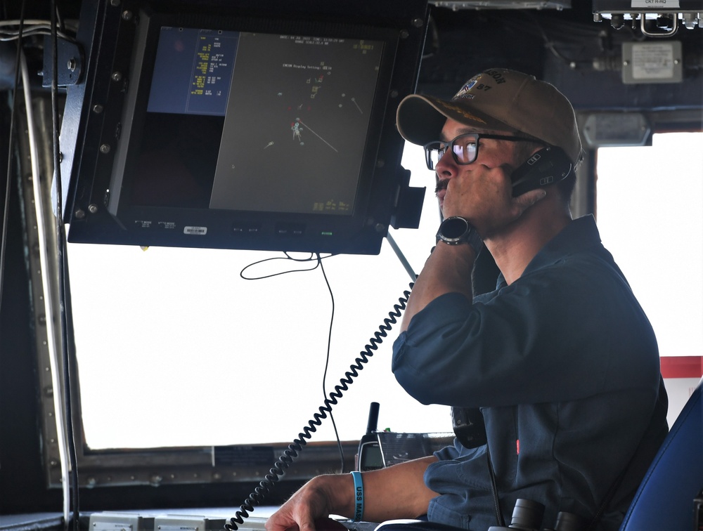 USS Mason (DDG 87) Participates in a Simulated Strait Transit