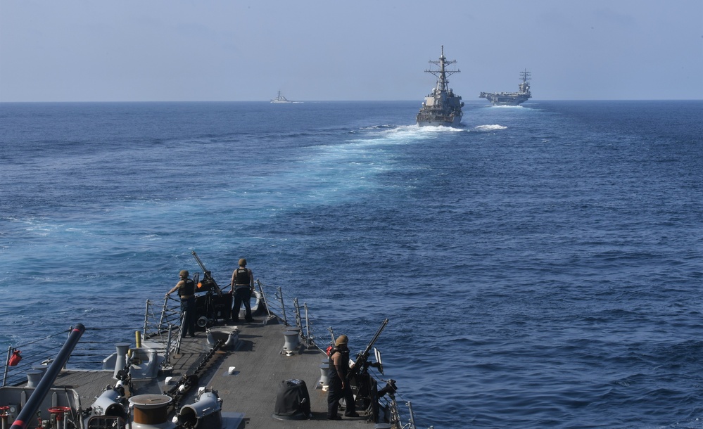 USS Mason (DDG 87) Participates in a Simulated Strait Transit