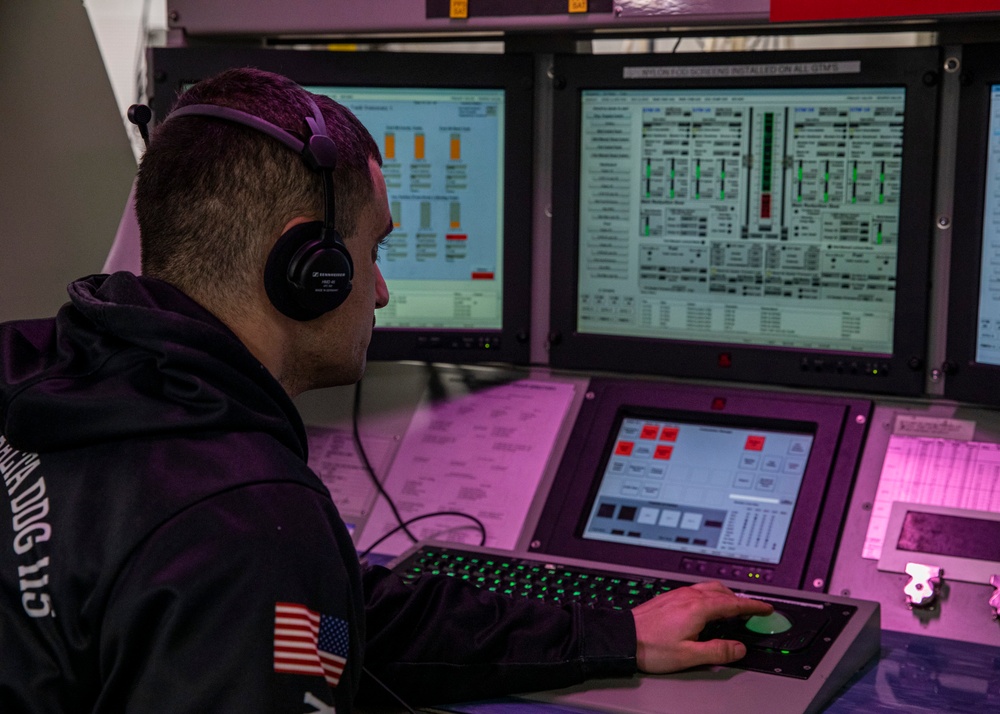 USS Rafael Peralta (DDG 115) conducts a replenishment-at-sea with the Military Sealift Command fleet replenishment oiler USNS Rappahannock (T-AO 204)