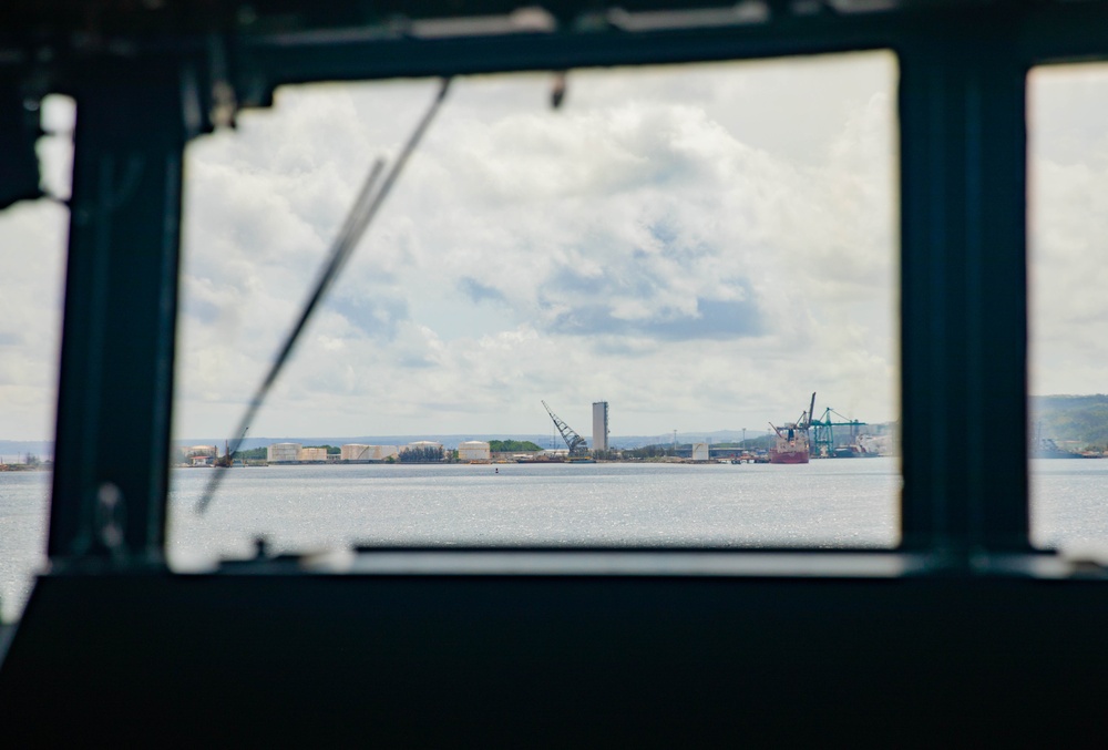 USS Howard (DDG 83) Arrives In Guam