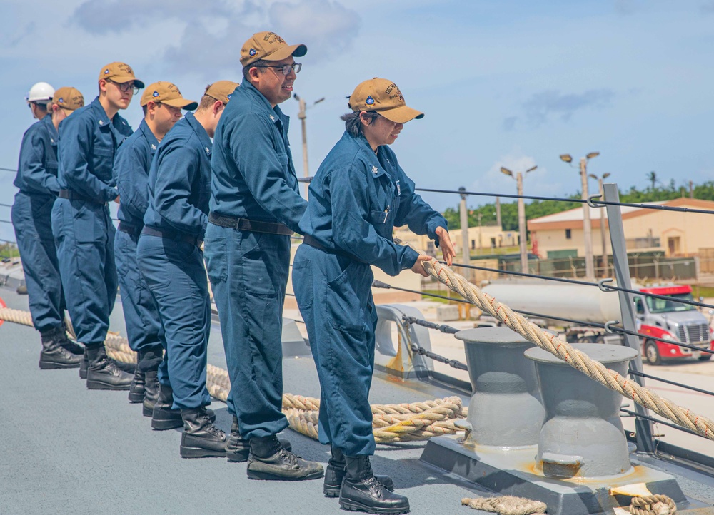 USS Howard (DDG 83) Arrives In Guam