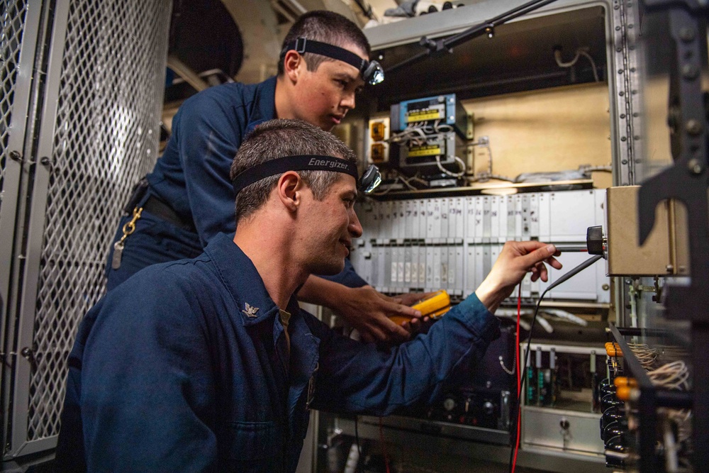 USS Laboon (DDG 58) Participates in CSG-4 COMPTUEX