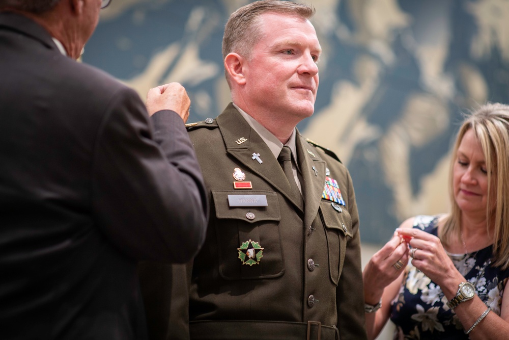 Chaplain Bradley Hanna Promoted to Colonel in Oklahoma National Guard