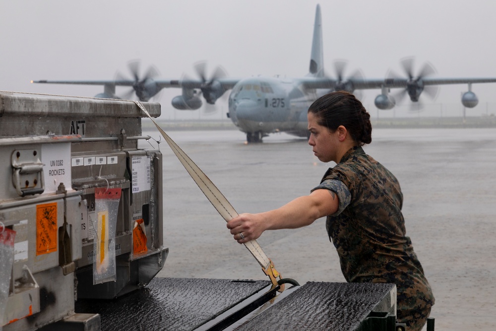 DVIDS - Images - 3rd and 1st MAW collaborate to transport fixed-wing ...