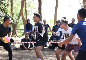 VP-16 Hosts Brunei Distinguished Visitors