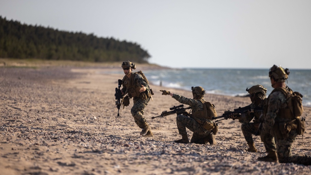 2/6 Golf Company Conducts Amphibious Raids