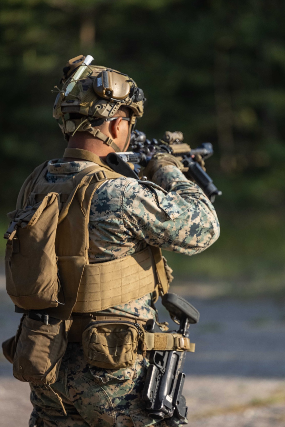 2/6 Golf Company Conducts Amphibious Raids