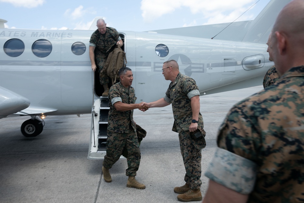 MCIEAST Commander Col. Adolfo Garcia Jr. Visits MCAS Beaufort