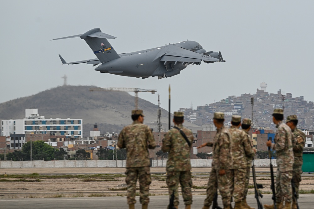 C-17 Takes Off During Fuerza Aérea del Perú Parade Rehearsal