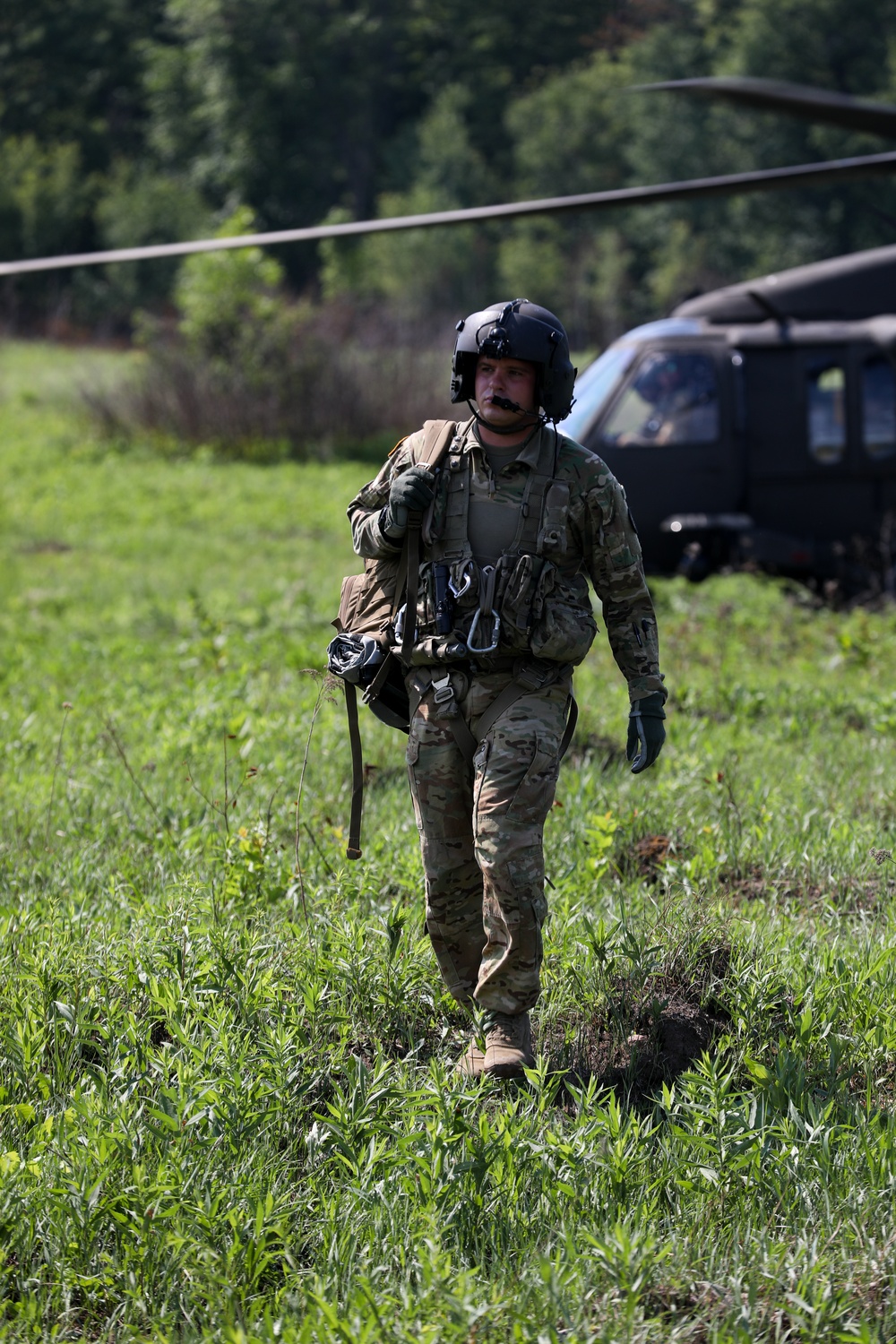 Soldiers throughout the 34th ECAB rehearse 9-Line MEDEVAC procedures on Camp Ripley