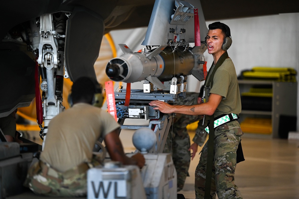 58th Aircraft Maintenance Unit wins second quarter load competition