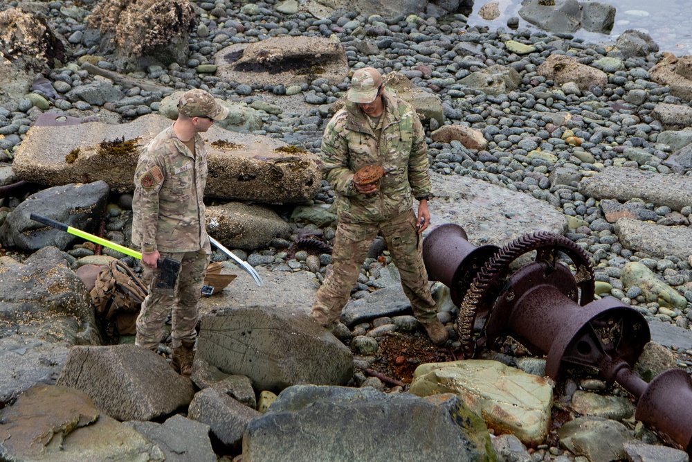 EOD Flight protects Alaska