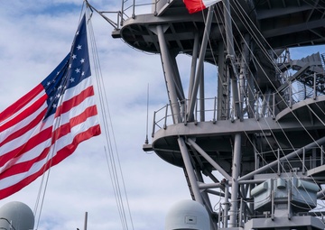 USS Carter Hall departs on deployment with Bataan ARG