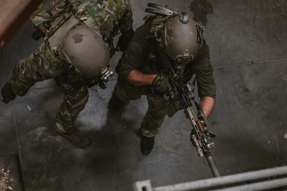 7th Special Forces Group (Airborne) Demo and Live fire