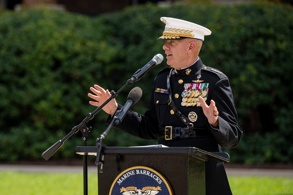 SD Attends CMC Relinquishment of Command Ceremony