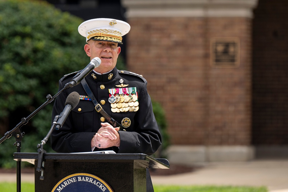 SD Attends CMC Relinquishment of Command Ceremony