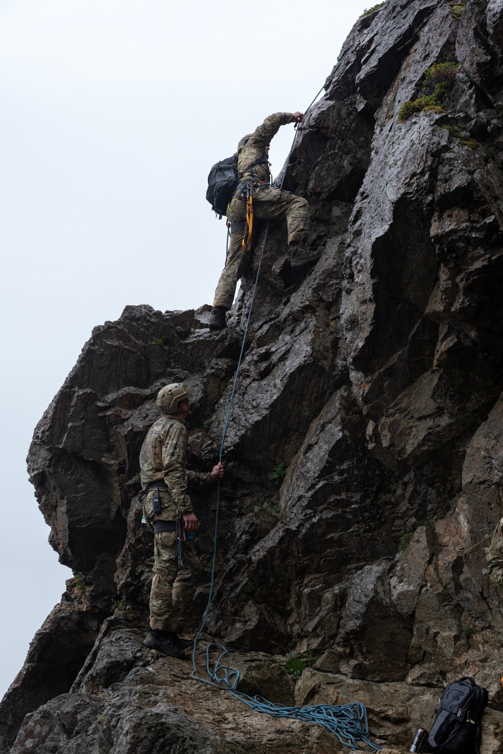 3rd ASOS special warfare Airmen hone mountaineering skills in Alaska