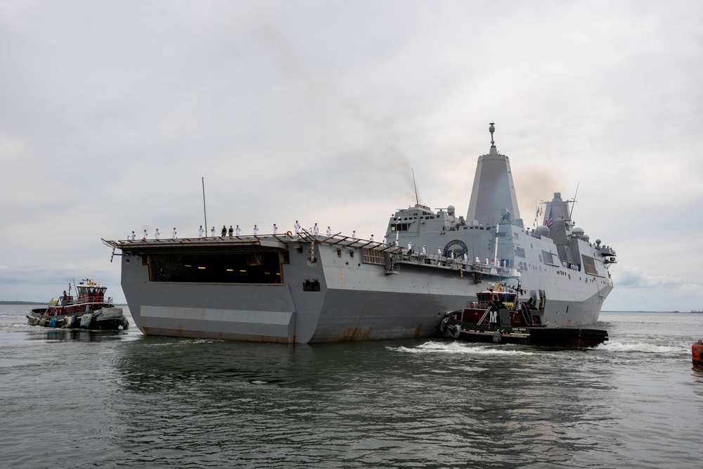 USS Mesa Verde departs on deployment with Bataan ARG