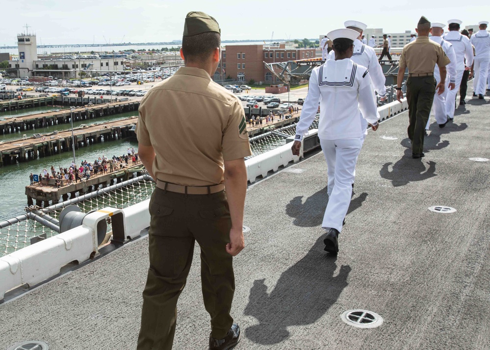 Man the Rails: BAT ARG/26th MEU(SOC) Departs Norfolk For Deployment