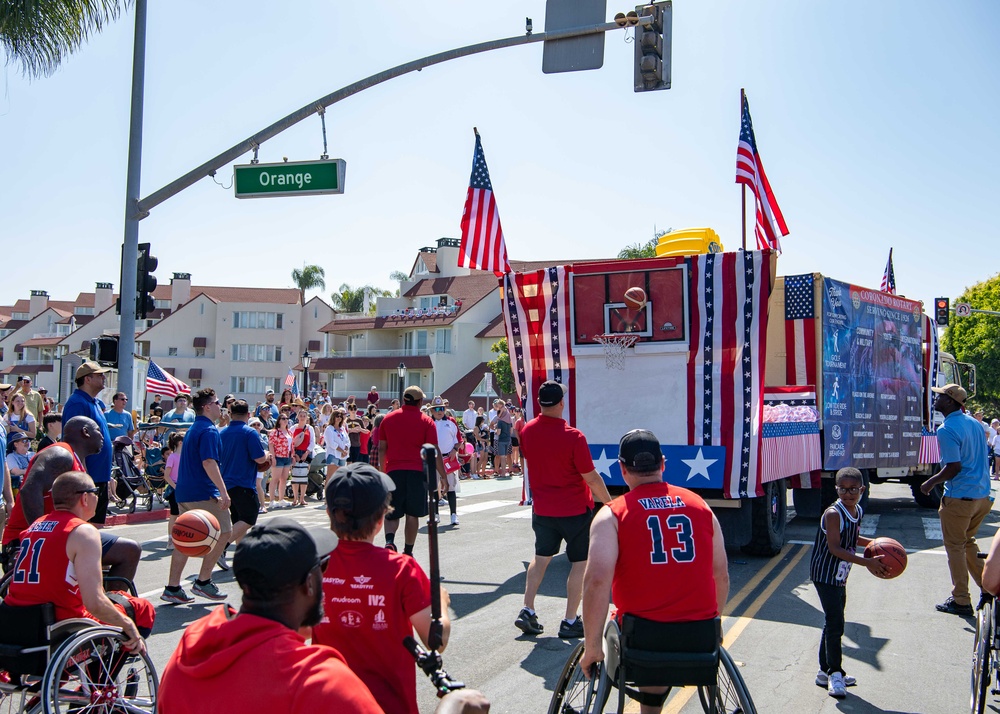 USS Essex Sailors Volunteer at Independence Day Parade