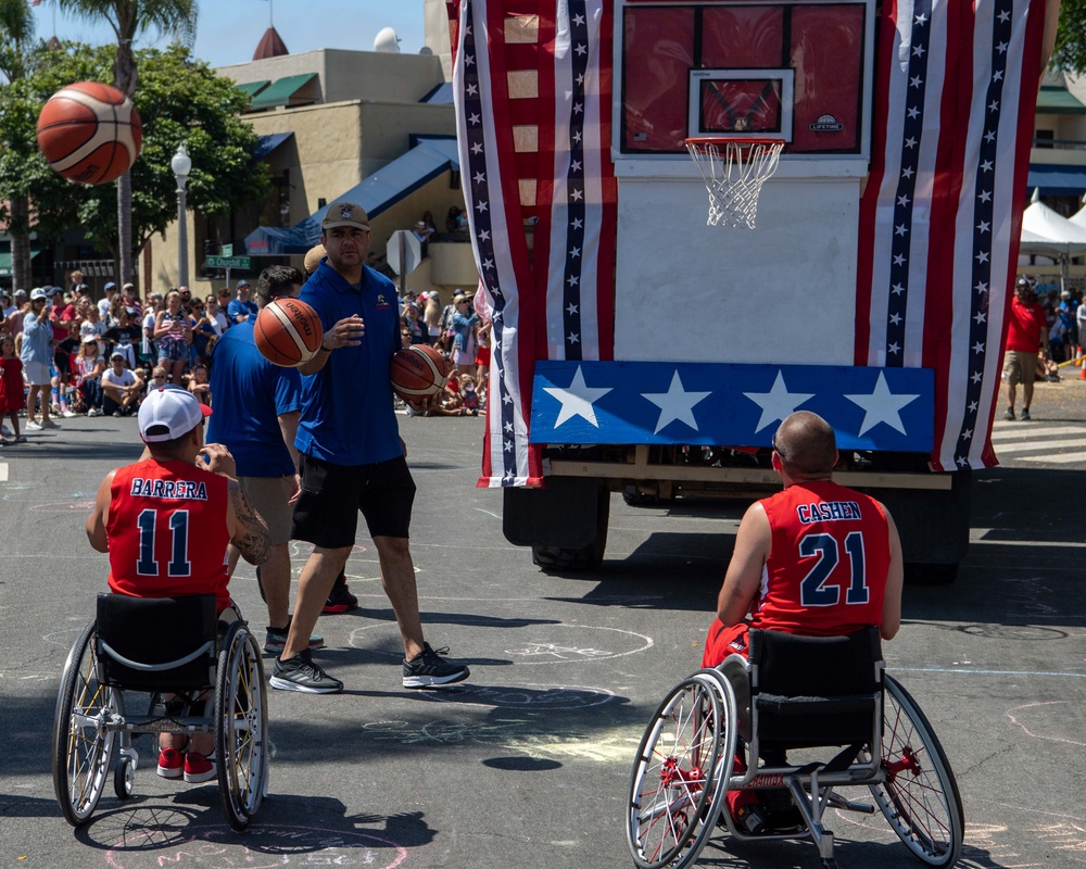 USS Essex Sailors Volunteer at Independence Day Parade