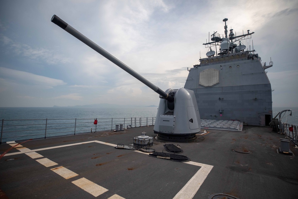 USS Antietam (CG 54) Transits Sunda Strait